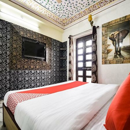 Oyo 48665 Kesar Palace Amer Extérieur photo