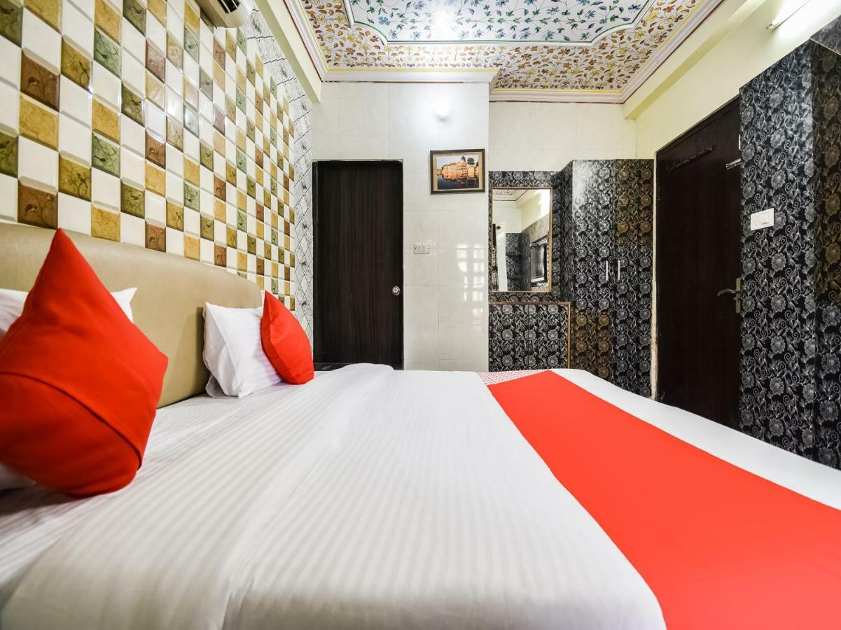 Oyo 48665 Kesar Palace Amer Extérieur photo
