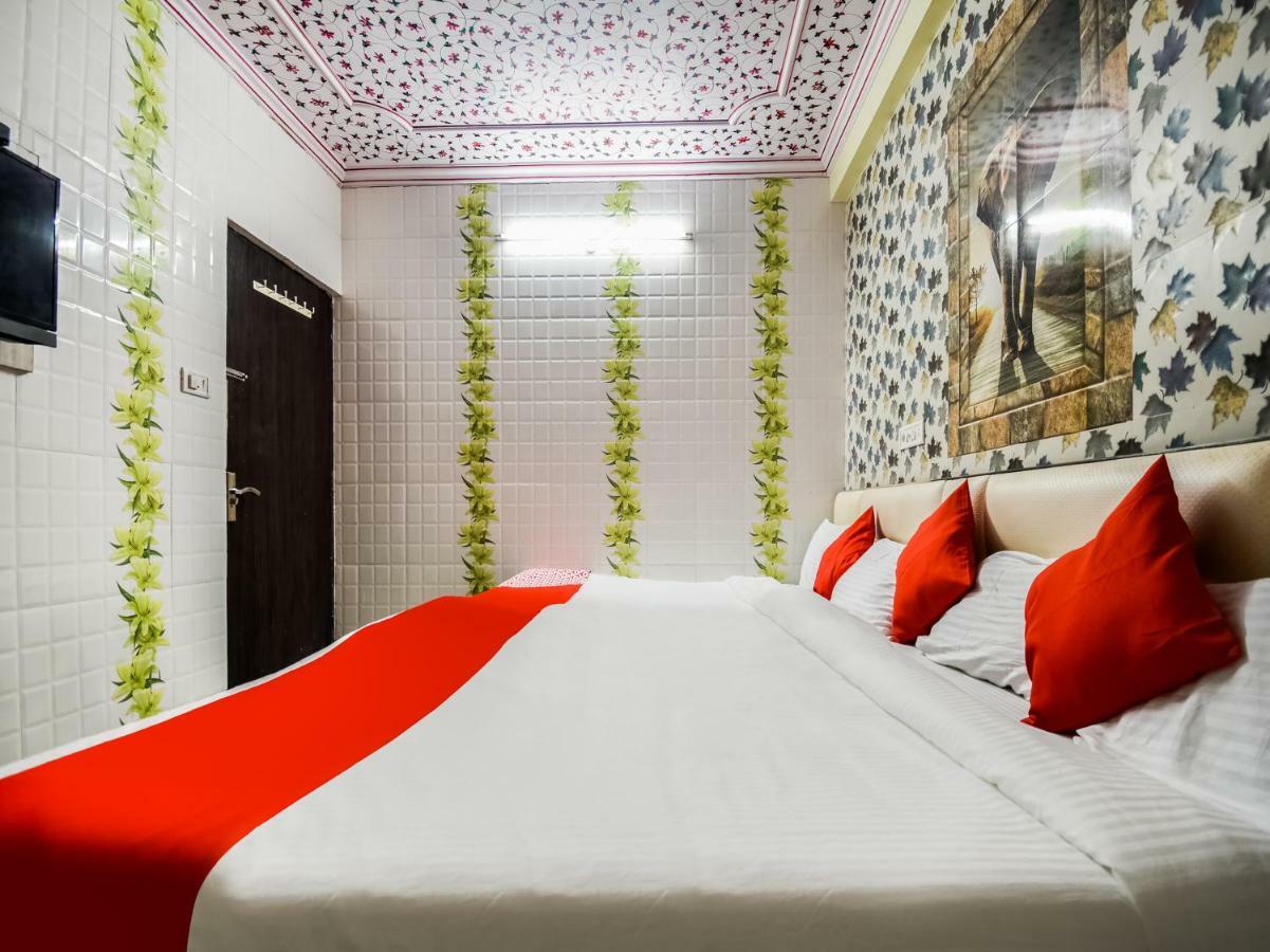 Oyo 48665 Kesar Palace Amer Extérieur photo