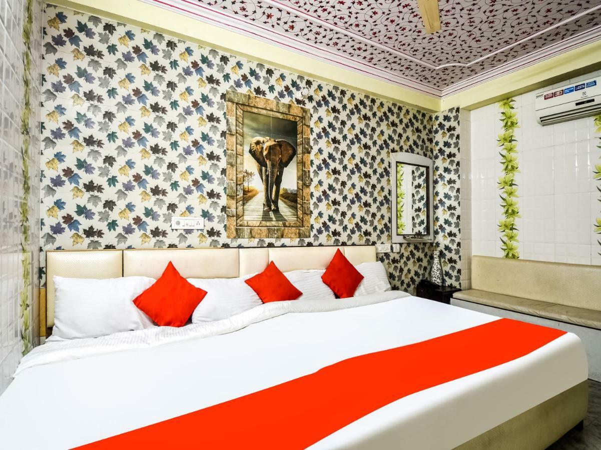 Oyo 48665 Kesar Palace Amer Extérieur photo