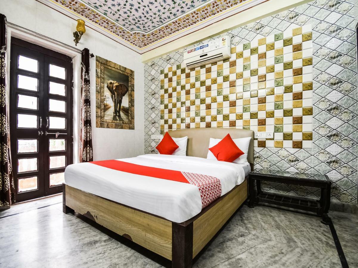 Oyo 48665 Kesar Palace Amer Extérieur photo