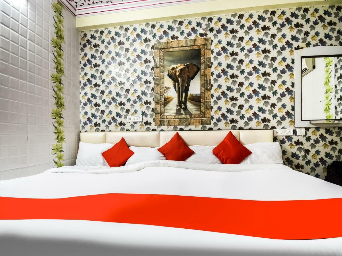 Oyo 48665 Kesar Palace Amer Extérieur photo