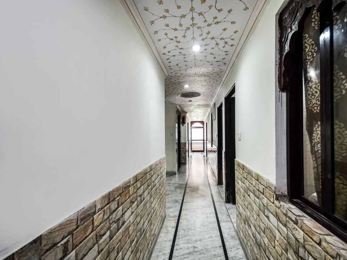 Oyo 48665 Kesar Palace Amer Extérieur photo