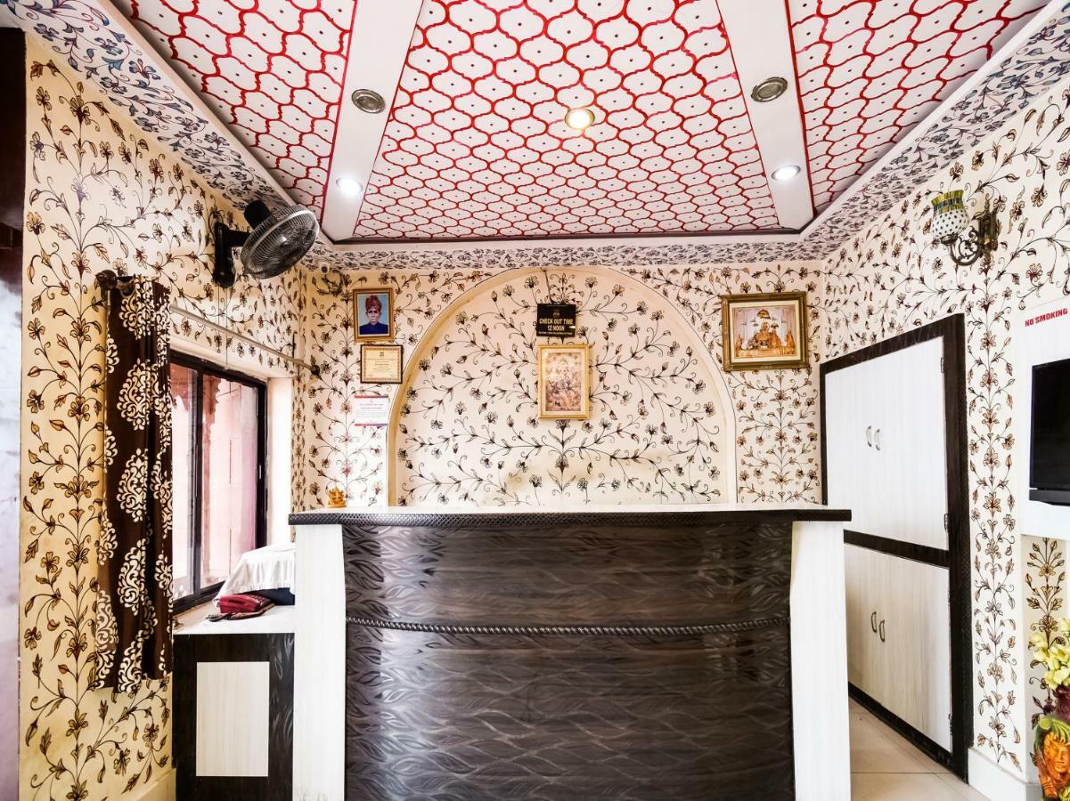Oyo 48665 Kesar Palace Amer Extérieur photo