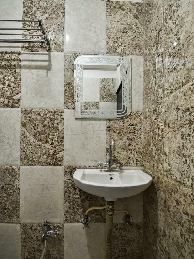Oyo 48665 Kesar Palace Amer Extérieur photo