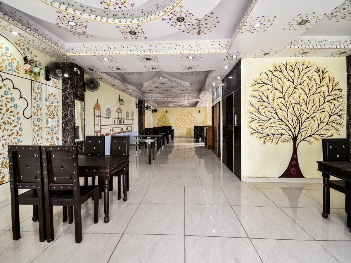 Oyo 48665 Kesar Palace Amer Extérieur photo